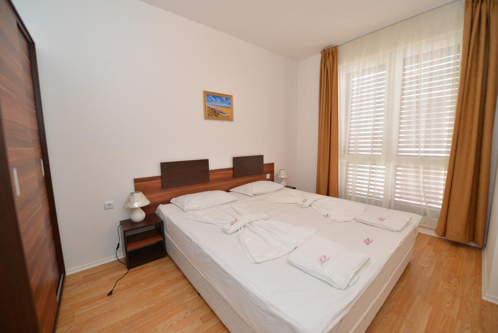 Romance Marine Aparthotel Słoneczny Brzeg Zewnętrze zdjęcie