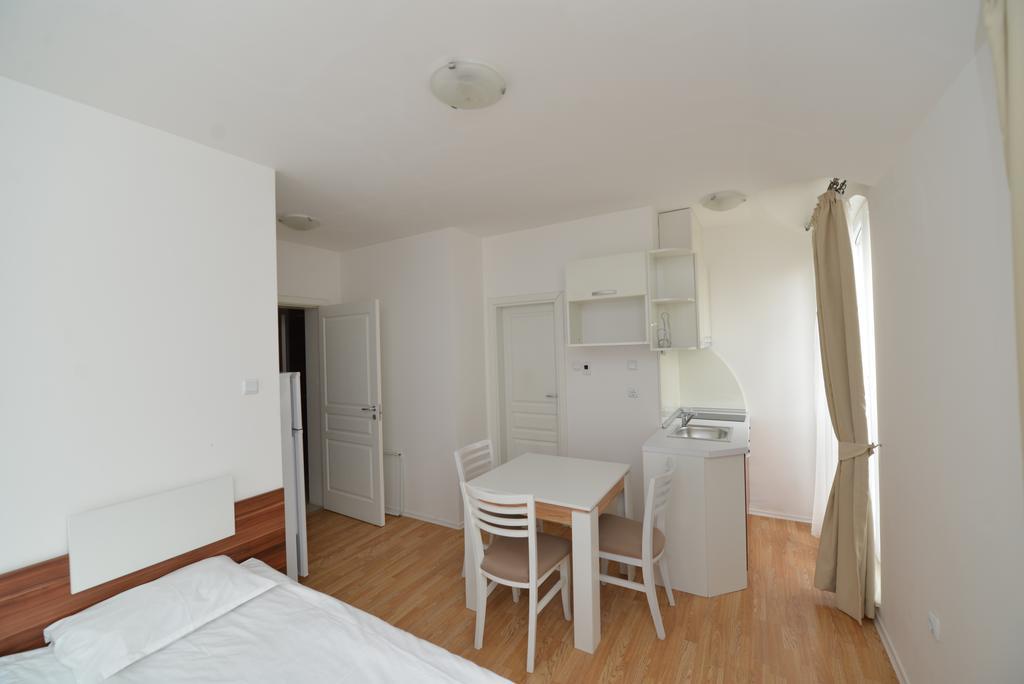Romance Marine Aparthotel Słoneczny Brzeg Zewnętrze zdjęcie